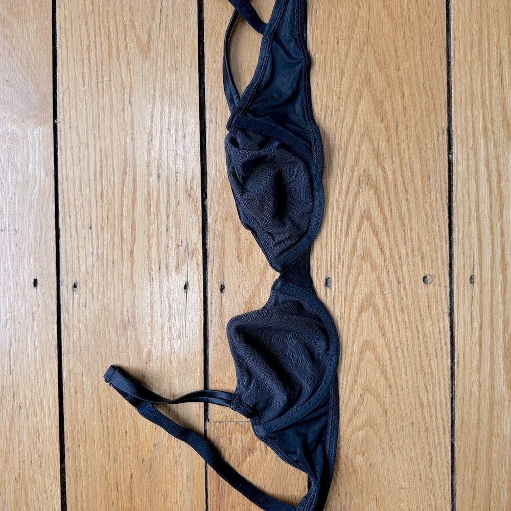 Skims Black Satin Women's Bra nwot 32D - Picture 2 of 3